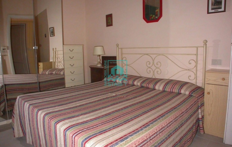 Bifamiliare in affitto a Camaiore