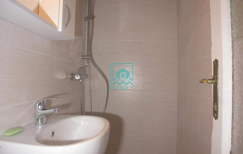 Bifamiliare in affitto a Camaiore