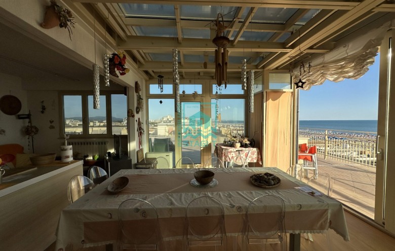 Attico in affitto a Camaiore