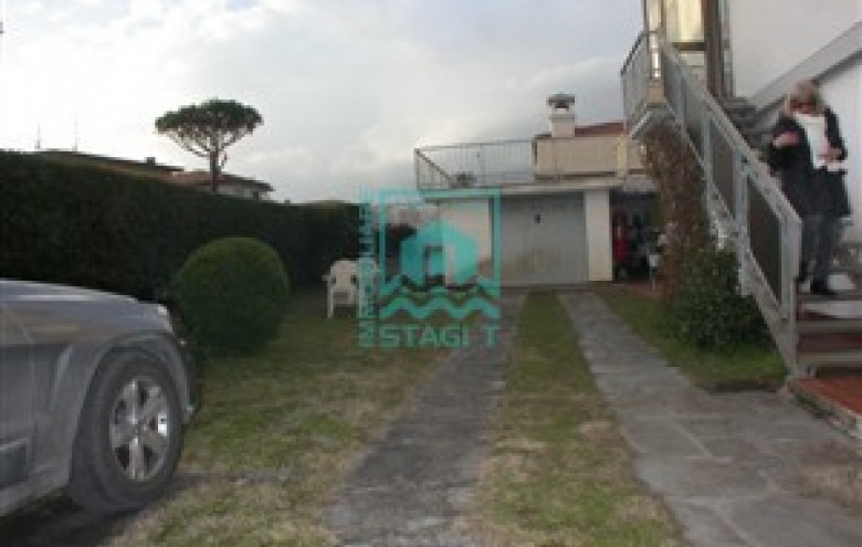 Porzione di casa in affitto a Camaiore