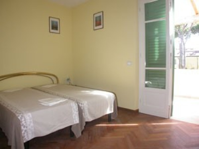 Bifamiliare in affitto a Camaiore
