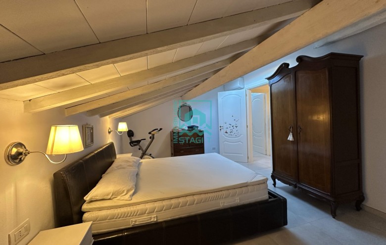 Bifamiliare in affitto a Camaiore