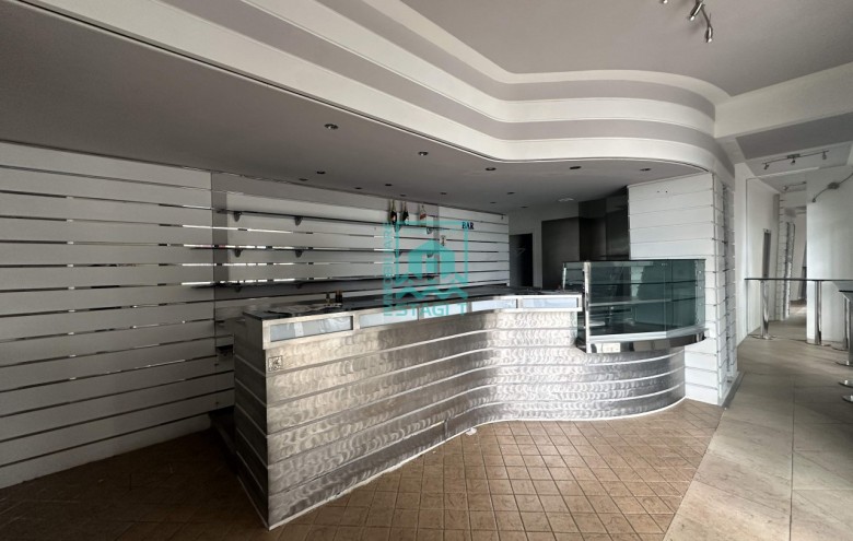 Attività Commerciale in affitto a Camaiore