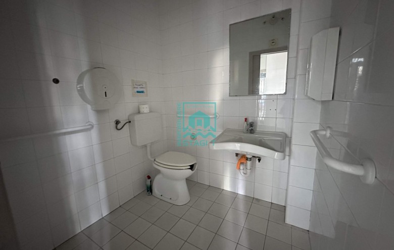 Attività Commerciale in affitto a Camaiore