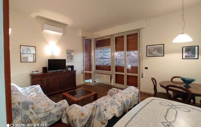 Bifamiliare in affitto a Camaiore