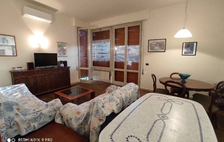 Bifamiliare in affitto a Camaiore