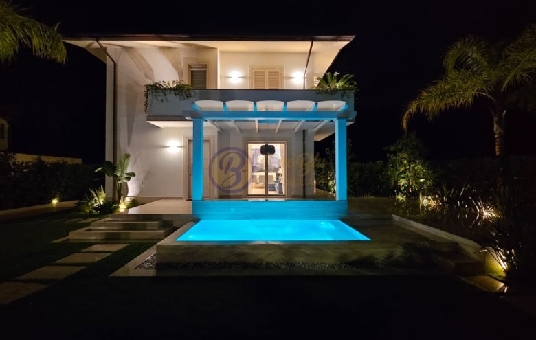 Villa singola in affitto a Forte dei Marmi