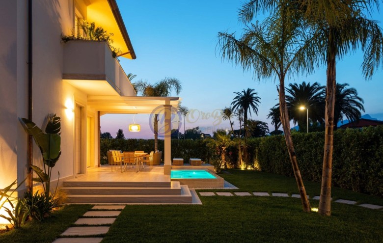 Villa singola in affitto a Forte dei Marmi