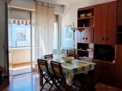 affitto-estivo-appartamento-ultimo-piano-vista-mare-con-posto-auto-e-terrazza-abitabi