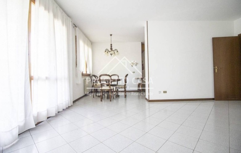 Appartamento in vendita a Camaiore