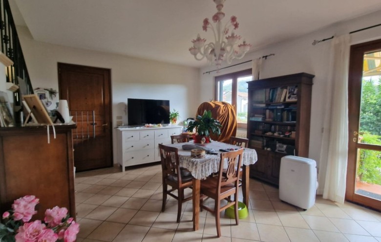 Villa singola in vendita a Massarosa