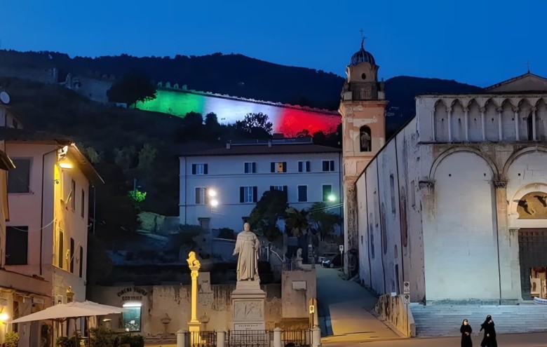 Appartamento in affitto a Pietrasanta