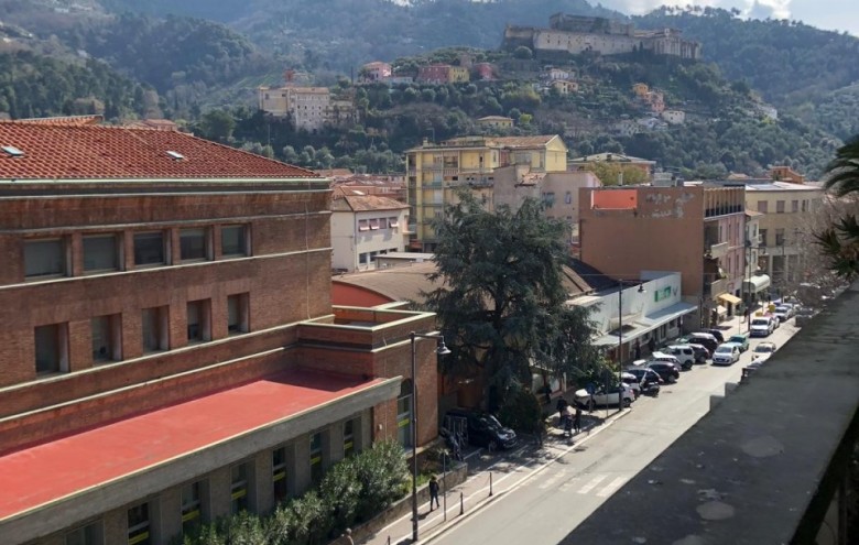 Appartamento in vendita a Massa