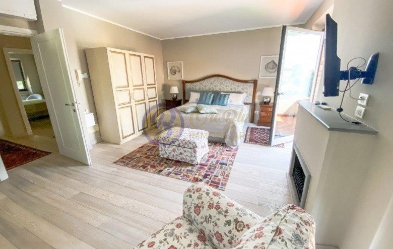 Villa singola in affitto a Camaiore