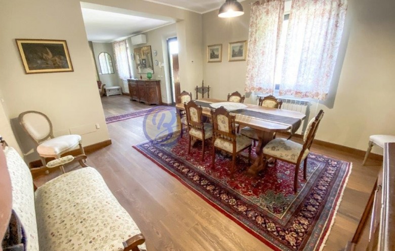 Villa singola in affitto a Camaiore