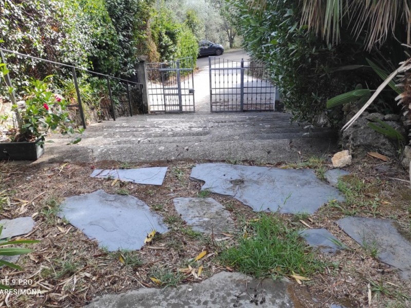 Bifamiliare in vendita a Camaiore
