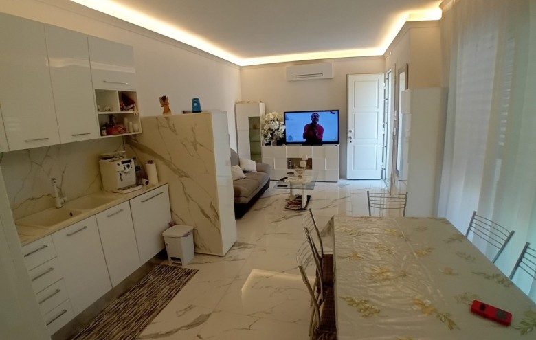 Bifamiliare in vendita a Pietrasanta