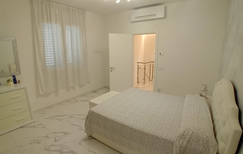 Bifamiliare in vendita a Pietrasanta