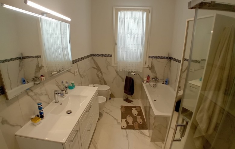 Bifamiliare in vendita a Pietrasanta