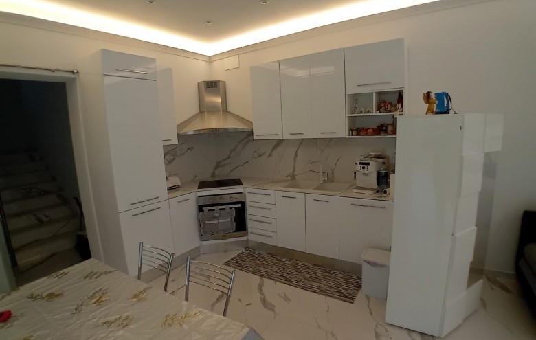 Bifamiliare in vendita a Pietrasanta