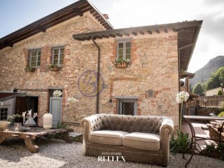 Rustico in vendita a Gello