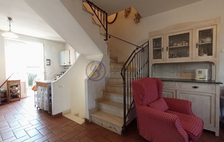 Bifamiliare in vendita a Camaiore