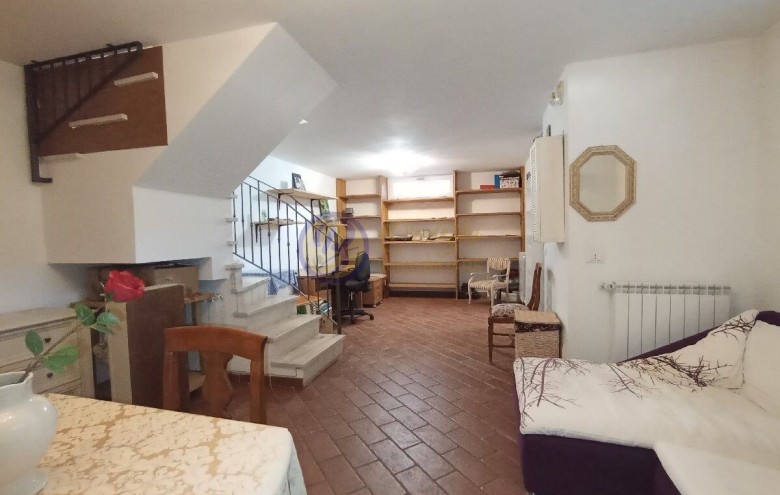 Bifamiliare in vendita a Camaiore