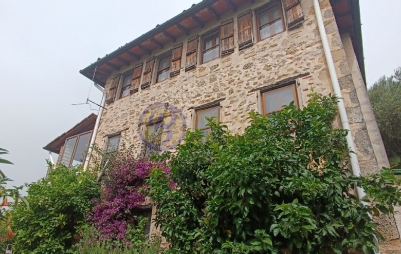 Rustico in vendita a Camaiore