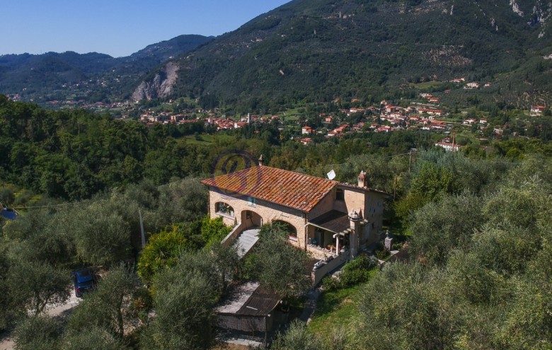 Rustico in vendita a Camaiore