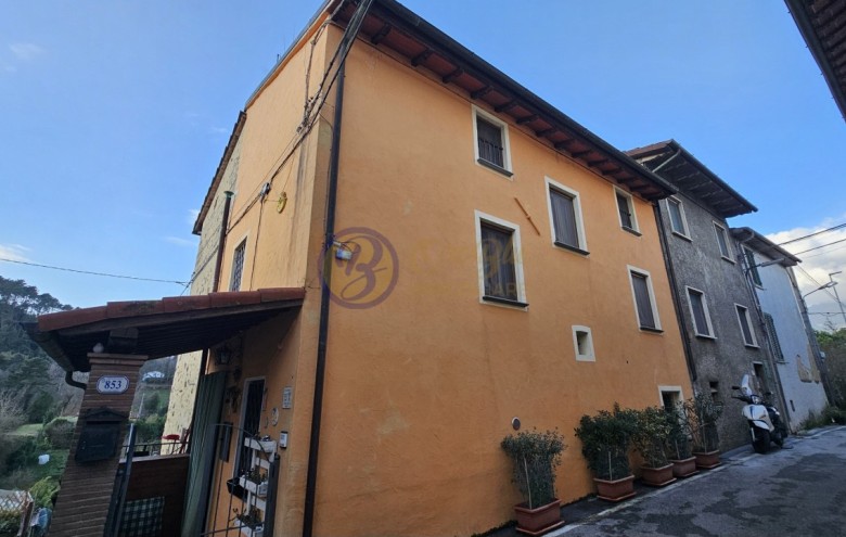 Villetta a schiera in vendita a Camaiore