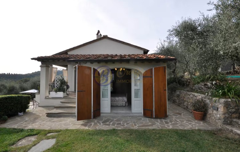 Rustico in vendita a Camaiore