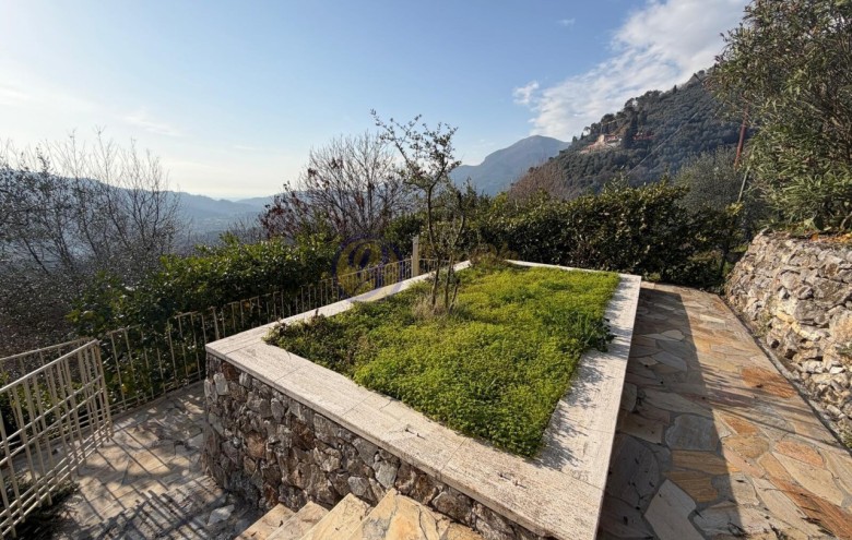 Rustico in vendita a Camaiore