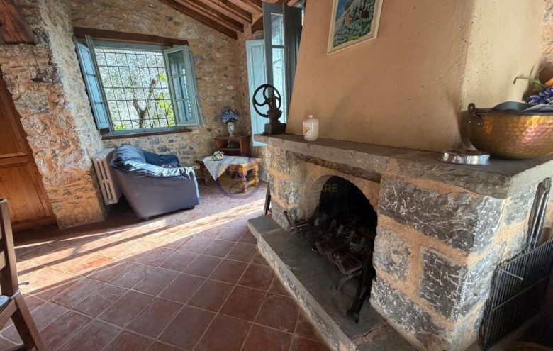 Rustico in vendita a Camaiore