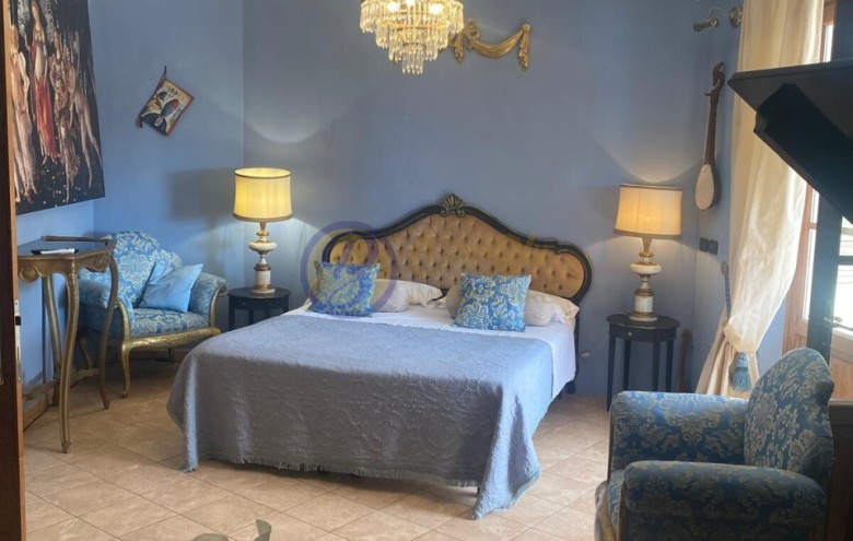 Villa singola in vendita a Camaiore