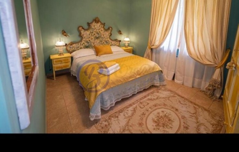 Villa singola in vendita a Camaiore