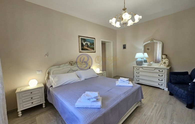 Villa singola in vendita a Camaiore