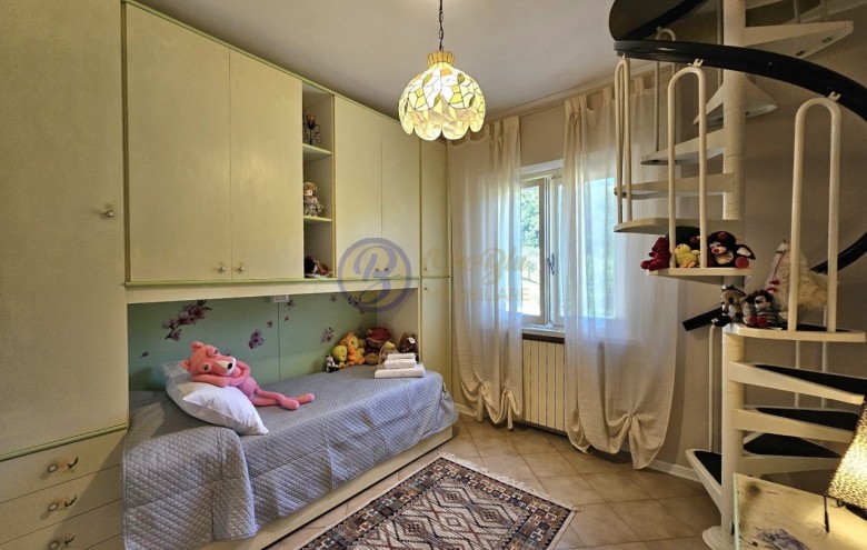 Villa singola in vendita a Camaiore