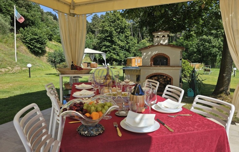 Villa singola in vendita a Camaiore