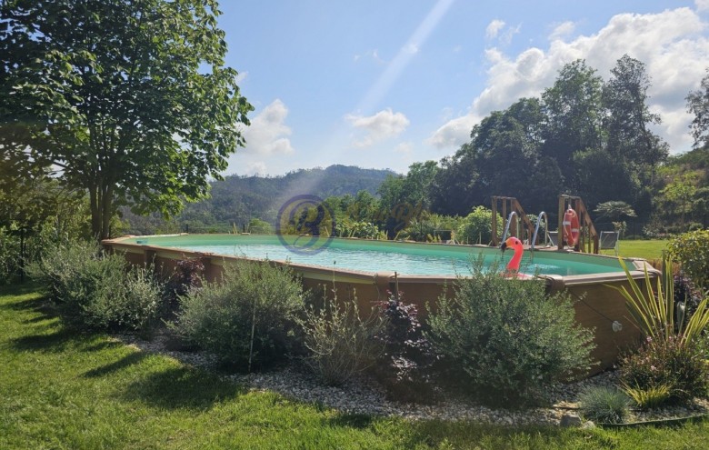 Villa singola in vendita a Camaiore