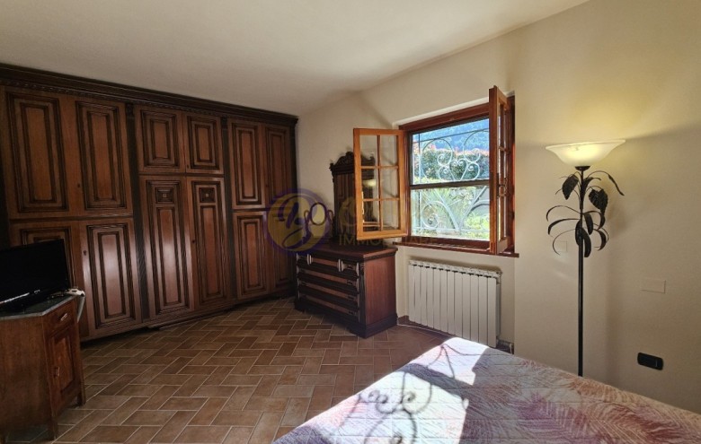 Villa singola in vendita a Camaiore