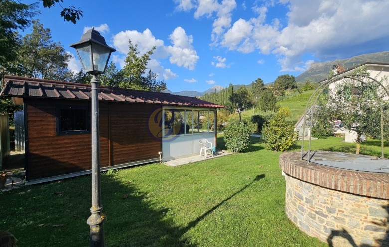 Villa singola in vendita a Camaiore