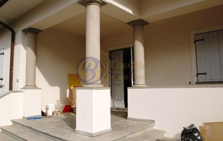 Villa singola in vendita a Camaiore