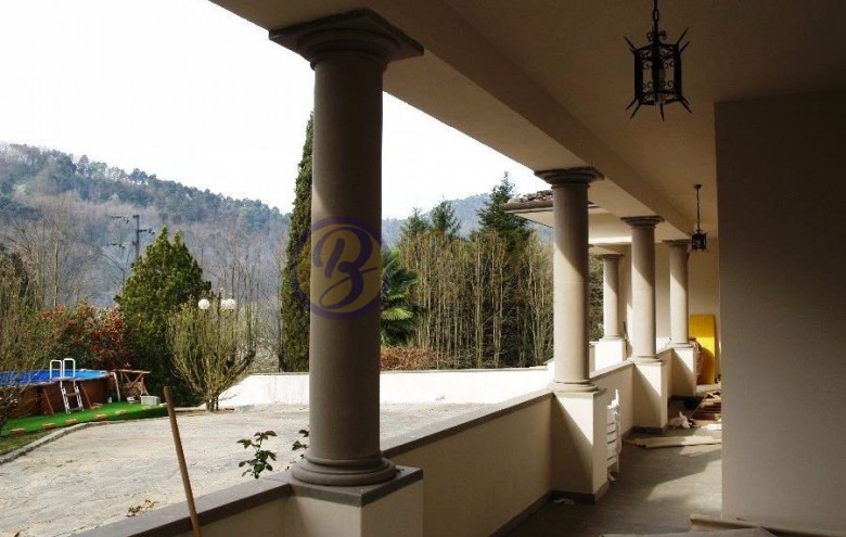 Villa singola in vendita a Camaiore