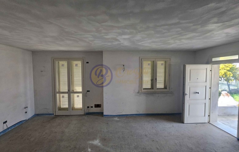 Bifamiliare in vendita a Camaiore