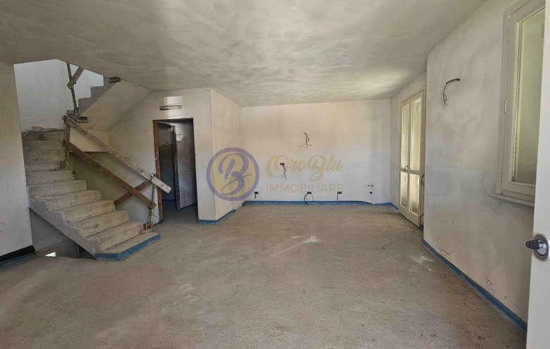 Bifamiliare in vendita a Camaiore