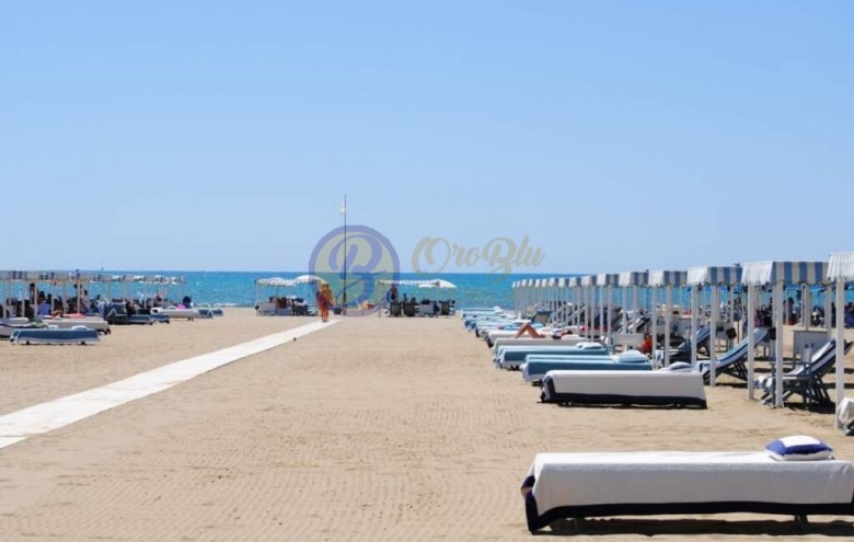 Bifamiliare in vendita a Camaiore