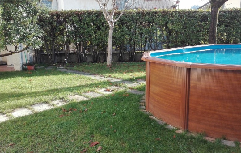 Villa singola in vendita a Camaiore
