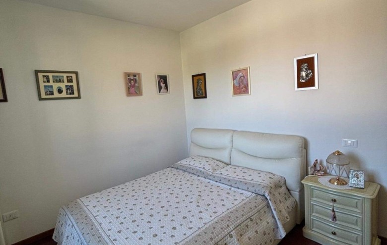 Bifamiliare in vendita a Camaiore