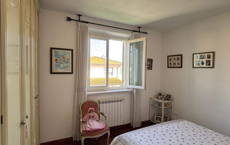 Bifamiliare in vendita a Camaiore