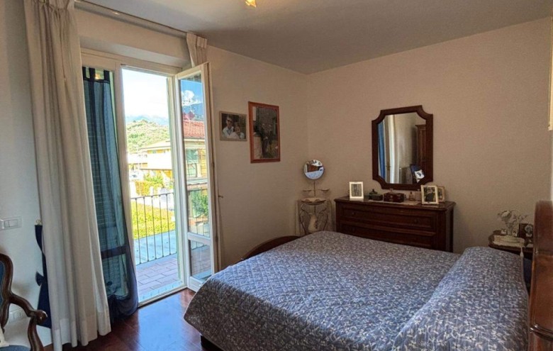 Bifamiliare in vendita a Camaiore